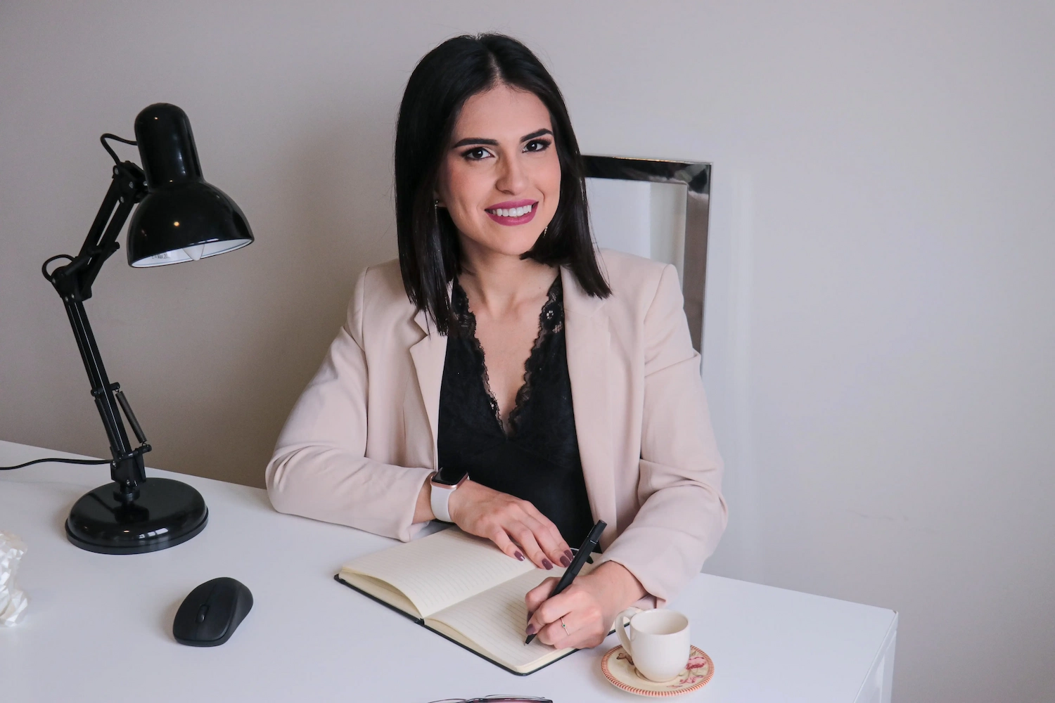Priscila Oliveira - Nutricionista especializada em nutrição clínica e desportiva